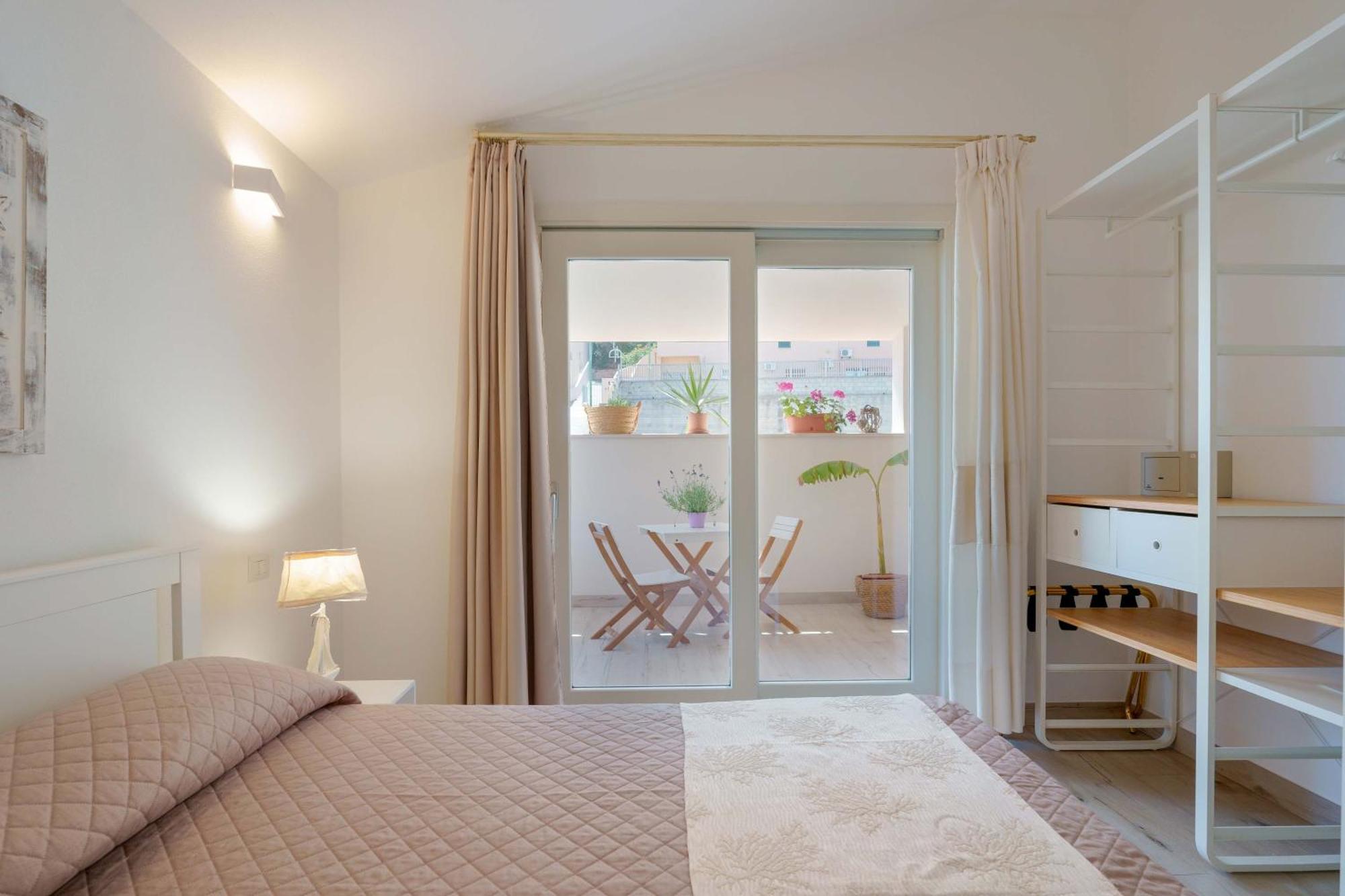 Guest house Domo House *